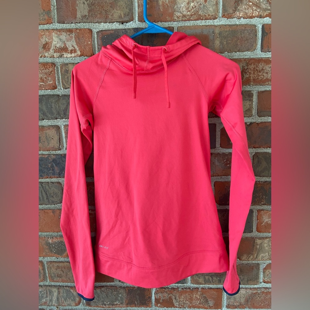 Nike Pro dri-FIT women’s pullover hoodie micro fleece pink XS NWOT